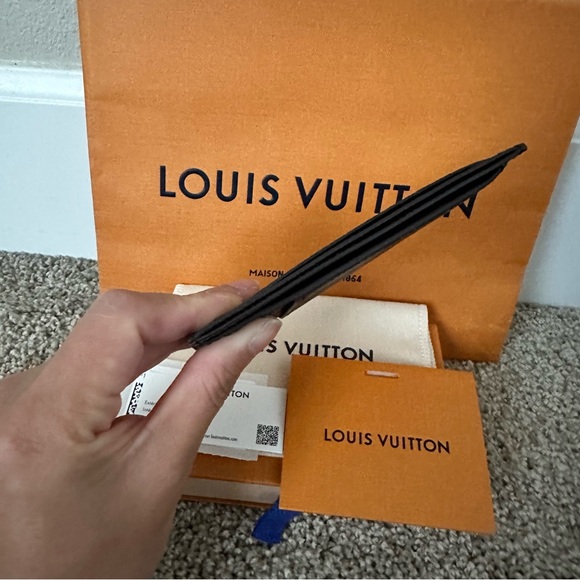 Louis Vuitton Side-Up Card Holder - Picture 4 of 6